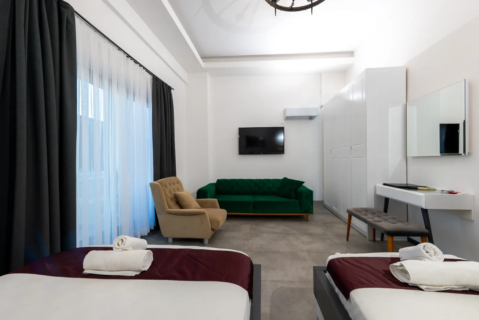 Suite Room